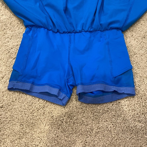 Lululemon size 0 blue skirt - Picture 4 of 5